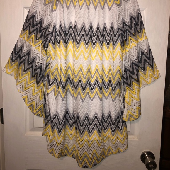 Chevron Blouse - Picture 2 of 3